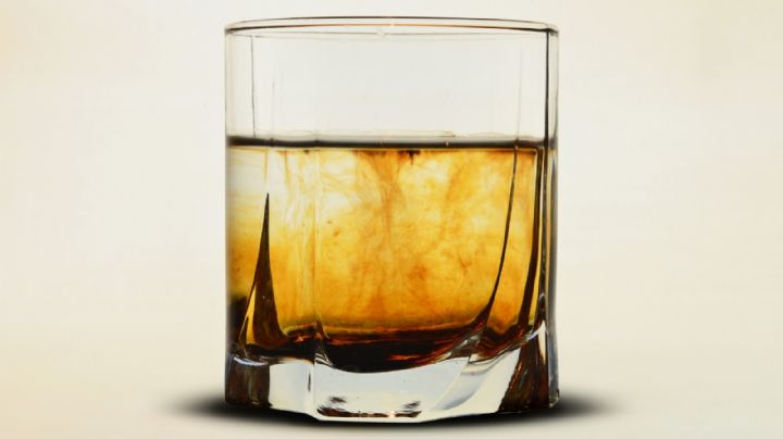 ¡Atención amantes del whisky! Esta fácil receta te ayudará a hacer tu propio licor casero