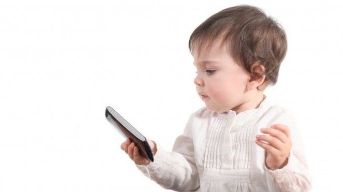 Niños y tecnología: Conoce las razones para limitar el uso de los smartphones en los niños