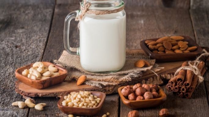 ¡Conócelos! Estos son algunos mitos y realidades que debes saber sobre la leche vegetal