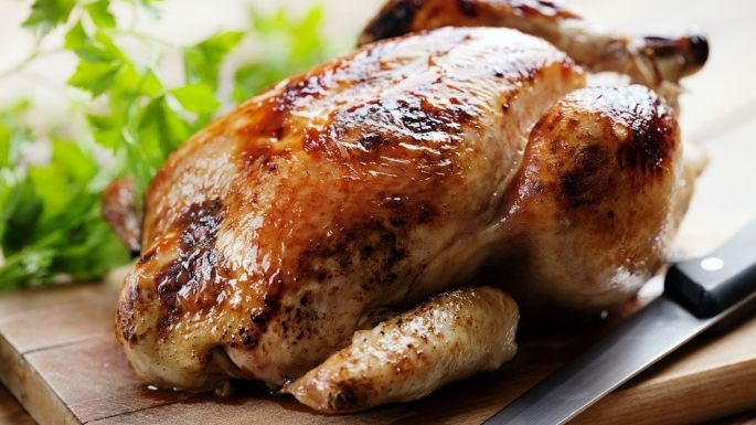 ¡Para una ocasión especial! Prepara tú misma este delicioso pollo rostizado al horno