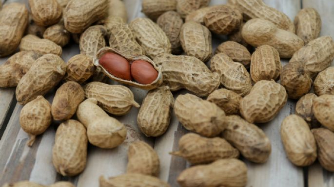 Conoce los beneficios de consumir cacahuates diariamente en tu alimentación
