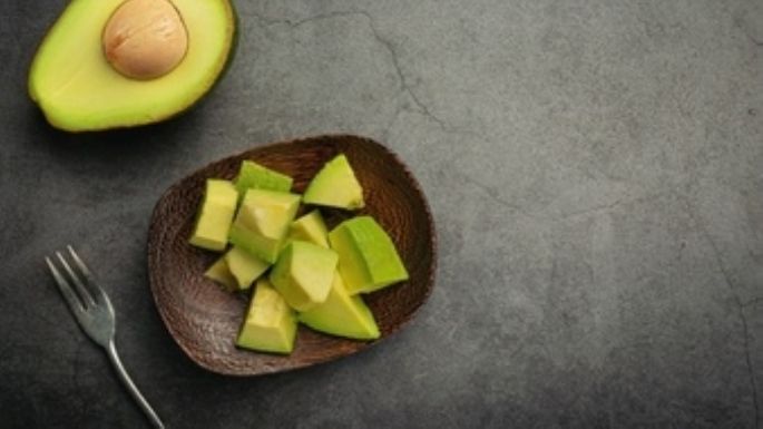 ¡Una ensalada rápida y deliciosa! Aprende a hacer un acompañamiento con calabaza y aguacate