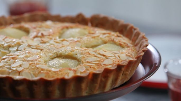 Con sabor inigualable llega esta tarta de almendras y pera; aprende a prepararla