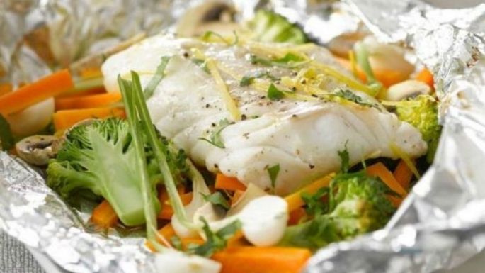 Todo el sabor de la playa en tu hogar: Aprende a hacer el clásico pescado empapelado