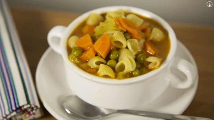 Sopa minestrone: Una deliciosa opción de origen italiano ideal para todos los días