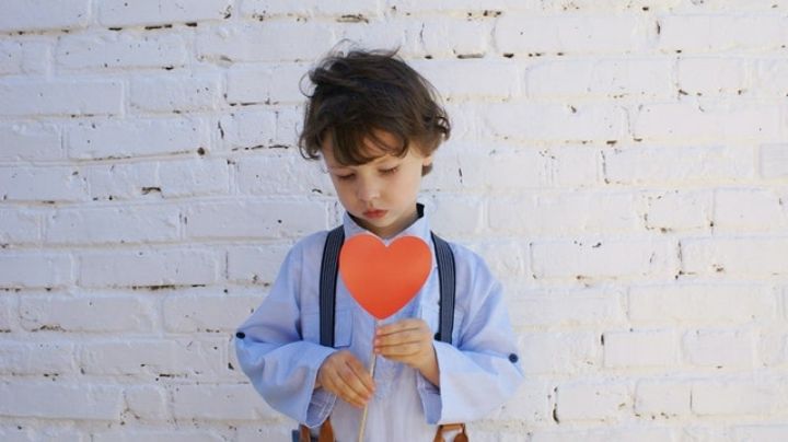 ¿Tu hijo no se siente querido? Señales de que un niño necesita más amor y cariño