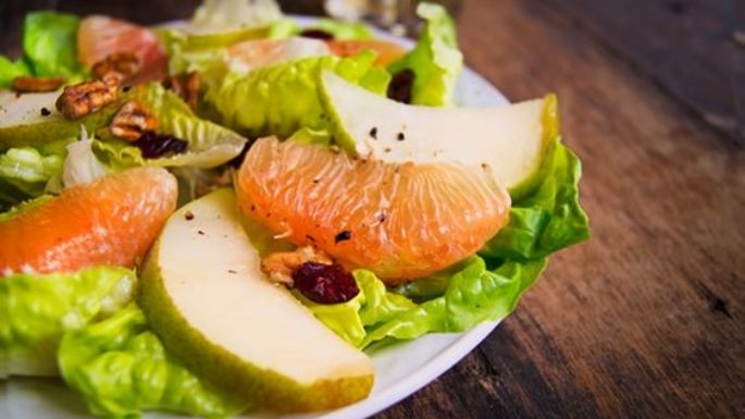 Piel perfecta en todo momento: Esta ensalada es una gran fuente de vitamina C