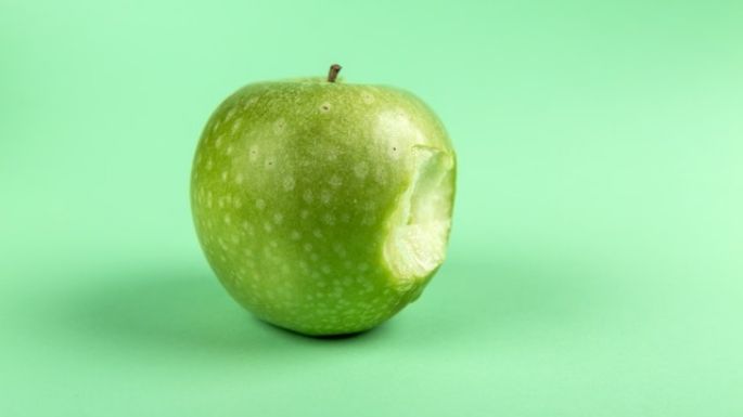 Regula tu presión arterial con ayuda de la pera y la manzana; descubre por qué