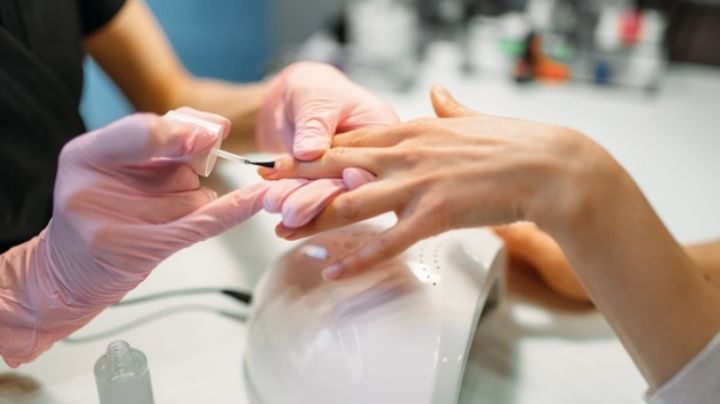 ¿Uñas de gel o de acrílico? Aprende a identificar las diferencias y escoge las perfectas para ti