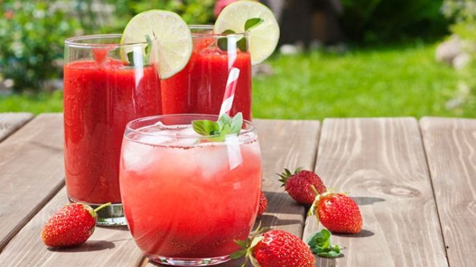 Agua fresca de coco y fresa: Ideal para refrescarte con esta combinación llena de sabor