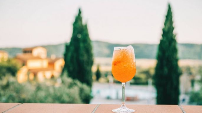 Toscana: Una bebida con todo lo refrescante de las frutas marinadas con un toque de vino blanco