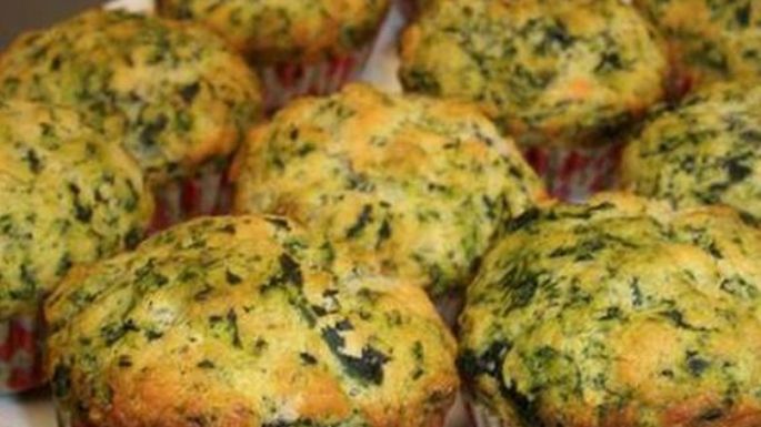 ¡Un nuevo toque para el desayuno! Prepara unos 'muffins' de espinacas y champiñones