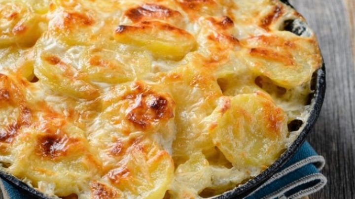 Dale un giro a tus papas: Prepáralas gratinadas y con camarones ¡Te van a encantar!