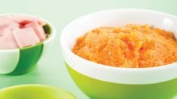 ¡Nutritiva y deliciosa! Esta papilla de mango, manzana y zanahoria le encantará a tu bebé