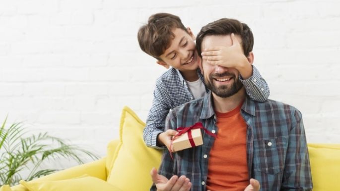 ¿Aún no sabes qué regalarle a papá? Estas son algunas cosas que nunca fallan