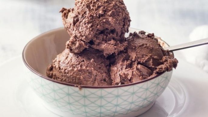 Helado de chocolate con menta vegano: Una deliciosa opción para acompañar tus tardes