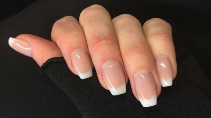 ¡Uñas naturales y elegantes! Estas son las diferentes maneras de llevar el 'french'