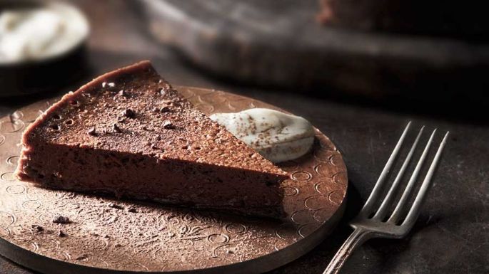 Un postre económico: Esta tarta de chocolate con café te va a enamorar a tu paladar