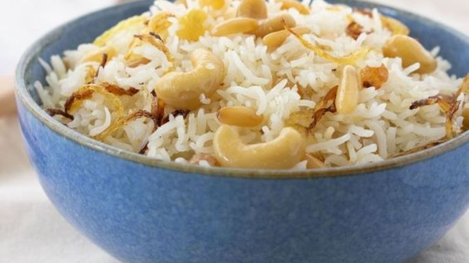 ¡Un arroz fuera de lo común! Así es como lo puedes hacer con frutos secos