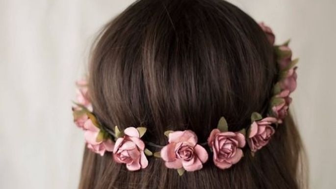 Dale el toque final a tus 'outfits' con estos accesorios llenos de flores