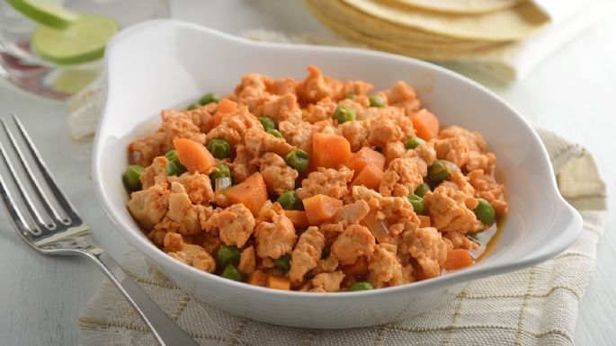 Renueva el sabor del picadillo con esta deliciosa y saludable versión de pollo