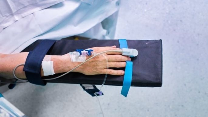 Segunda dosis de la vacuna anti-Covid protegería a los pacientes con cáncer