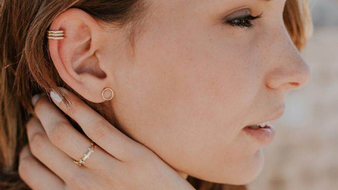 Adorna tus orejas con los aretes 'ear cuff', la nueva moda en accesorios