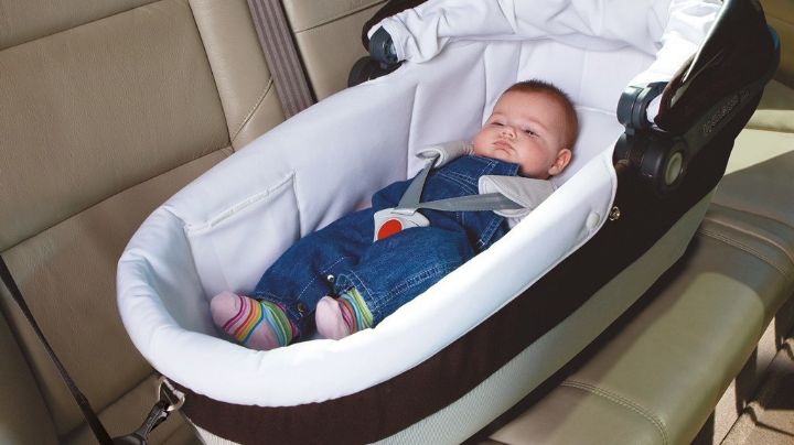 ¿Tu bebé se marea al ir en carro? Descubre por qué sucede esto y cómo evitarlo