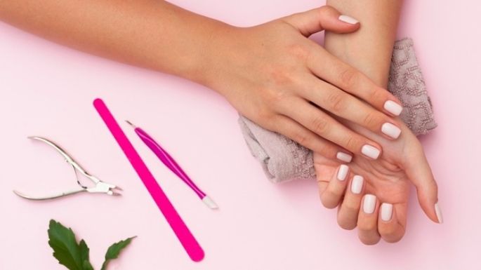 Hacer tus propios diseños de uñas en casa es muy fácil con ayuda de estos productos