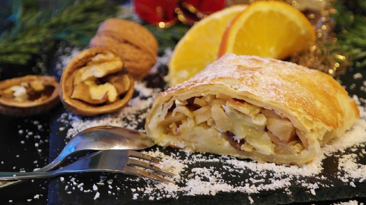 Consiente a tu paladar con este dulce y delicioso strudel de manzana