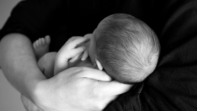 Lactancia masculina: Así es como cambiaría la forma de alimentar a un bebé