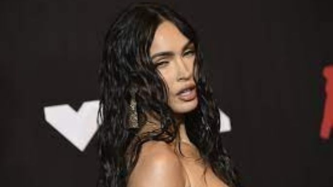 Megan Fox luce su belleza en atrevido vestido transparente; se lo pidió su novio