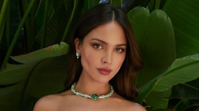 Eiza González reinventa el accesorio de moda, el cinturón para presumir sus curvas