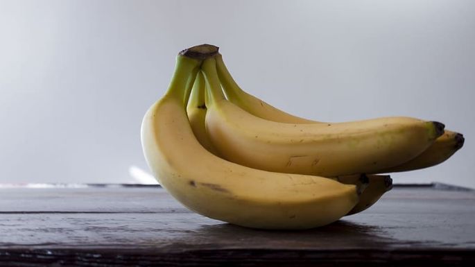 Cuida tu abdomen plano con este licuado de jengibre con plátano