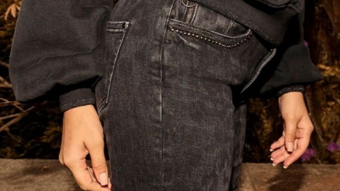 ¡Indispensables en el clóset! Mira por qué los 'jeans' negros son preferibles que los azules