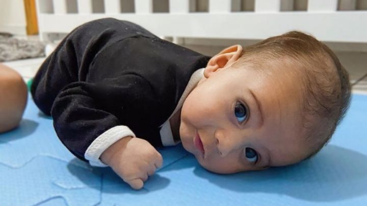Bebés en el suelo: Algunas ventajas de que tu bebé pase tiempo en el piso