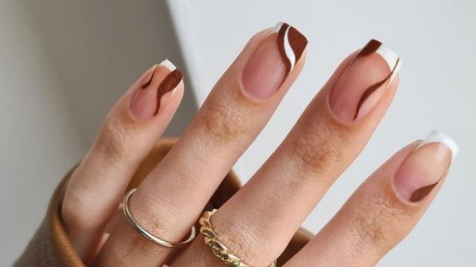 El manicure perfecto para iniciar el 2022: Así puedes hacerte este diseño de uñas en café y blanco