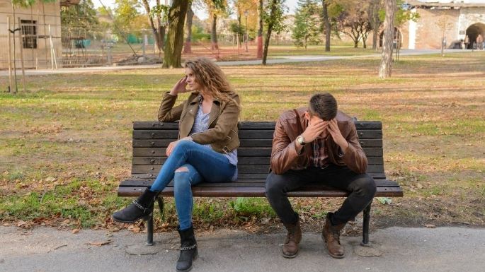 ¿Familiar enfermo? Consejos para que la pareja sobreviva cuando se cuida de un tercero