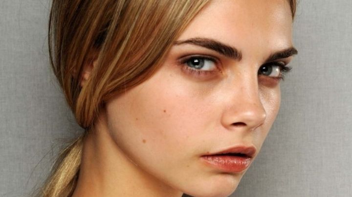 Deja de lucir cansada: Técnica de maquillaje para desaparecer las ojeras con éxito