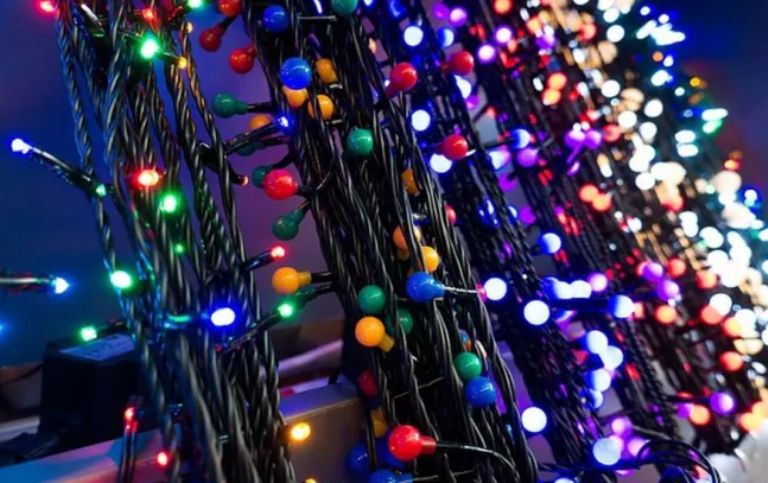 Cómo reparar las luces de navidad 