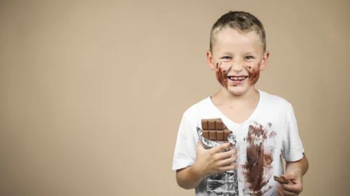 ¿Te ensuciaste de chocolate? Sigue estos consejos para desaparecer la mancha