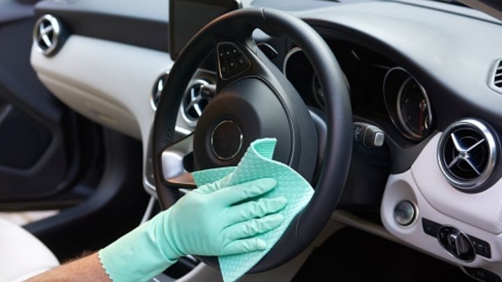 ¿Cómo limpiar el interior de tu automóvil? Aquí el paso a paso
