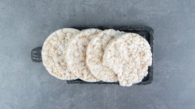 ¿A dieta? Estas galletas de arroz inflado terminarán con tus antojos