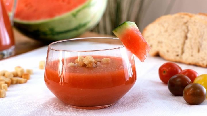 Sopa fría: Reinventa tu cocina con la receta de gazpacho de sandía