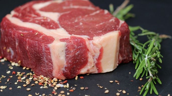 Por estas razones es importante que siempre cocines bien la carne