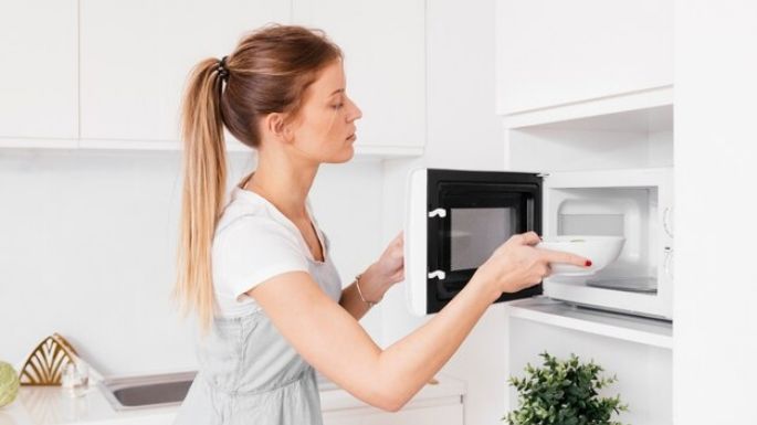 ¡Cuida tu salud! Nunca metas estos alimentos al refrigerador