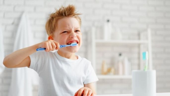 Conoce la prueba oreo, la técnica infalible para que tus hijos cepillen bien sus dientes