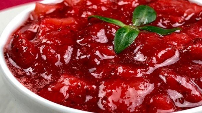 Mejora el sabor de tus postres con esta salsa de fresas