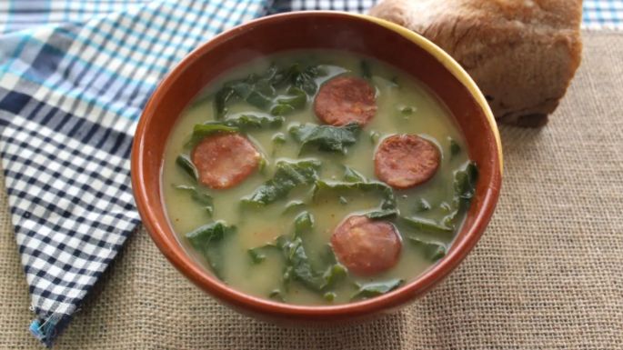 Receta extranjera: Anímate a preparar sopa verde portuguesa