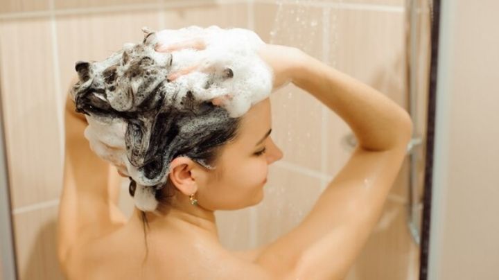 Mantén tu cabello sano: Razones por las que debes exfoliar tu cuero cabelludo